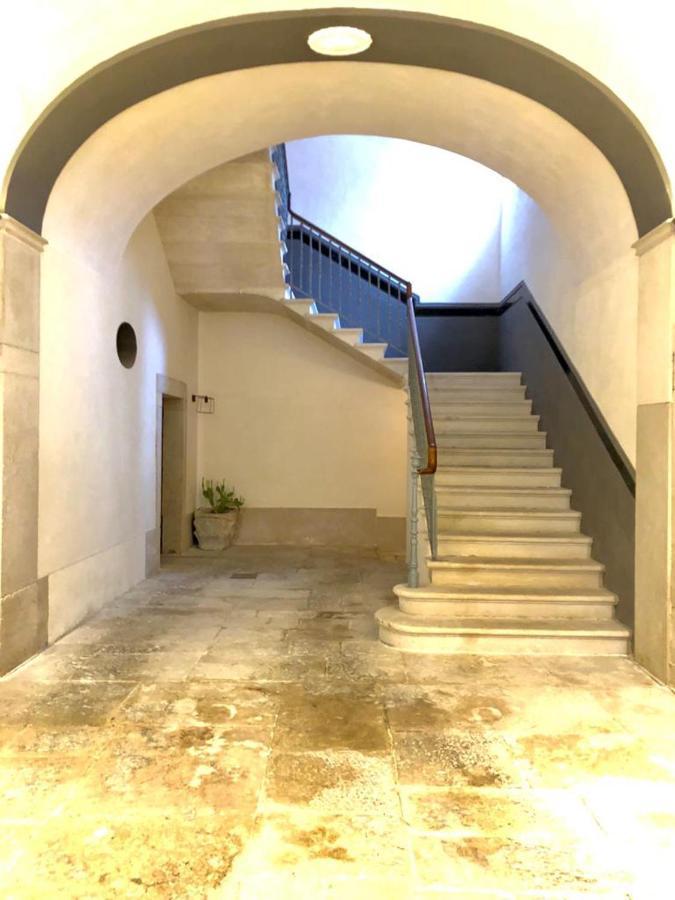 Palazzo Romanelli B&B Trani Exterior foto